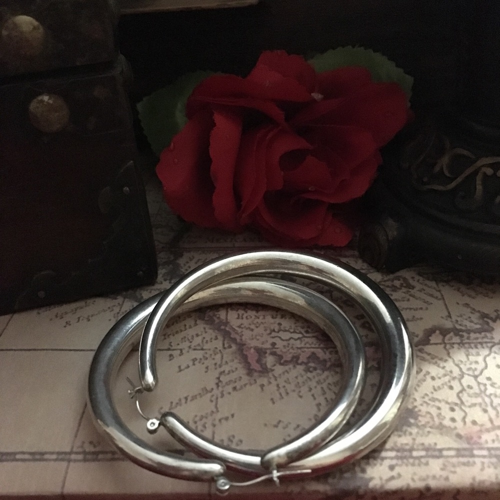 Large Puffy Hoops - Picture 5 of 8